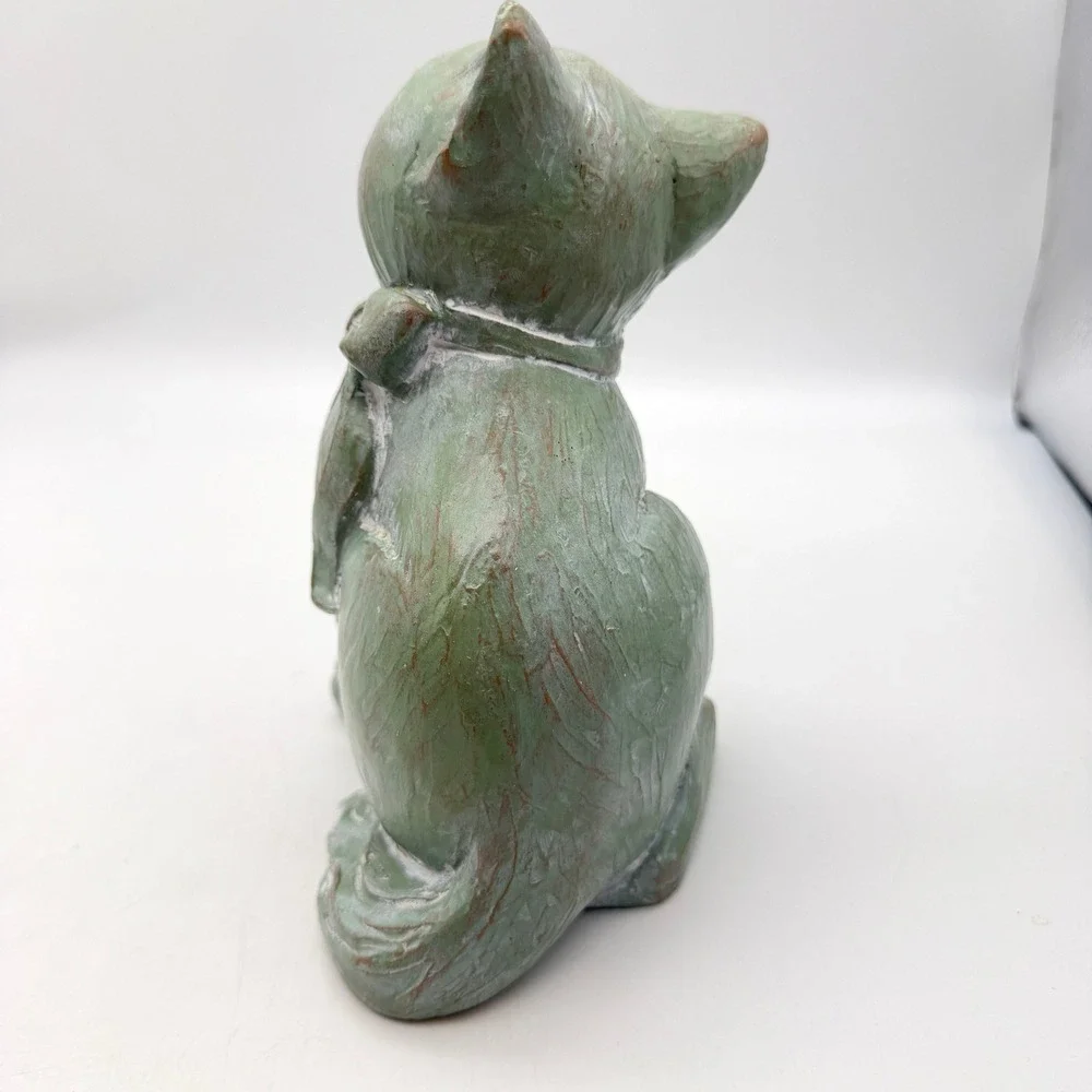 Isabel Bloom Sitting Pretty Cat statue figure concrete wood look kitty figurine